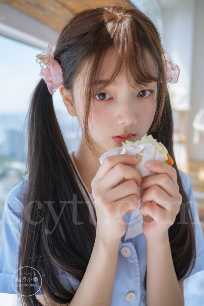 稚乖画册 NO.01 晴空01 白丝双马尾jk 写真原图