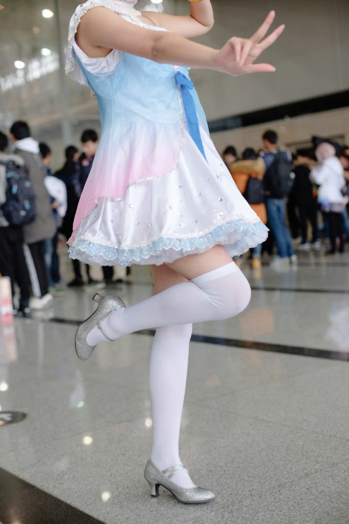 图片[5]-森萝财团 FREE系列写真 | JK制服 白丝黑丝 美腿合集