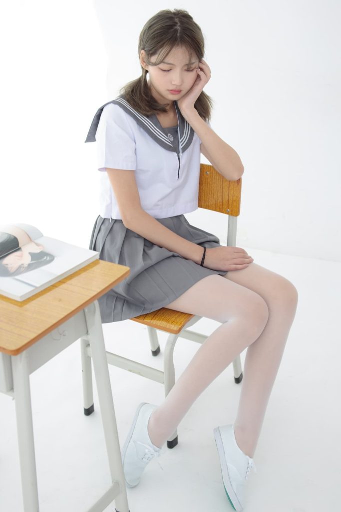 图片[8]-森萝财团 JKFUN系列 | JK制服 白丝黑丝 视频图集合辑